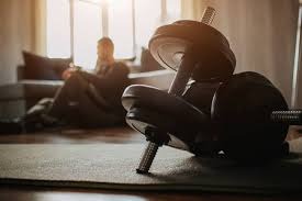 潘威伦生涯贡献回顾